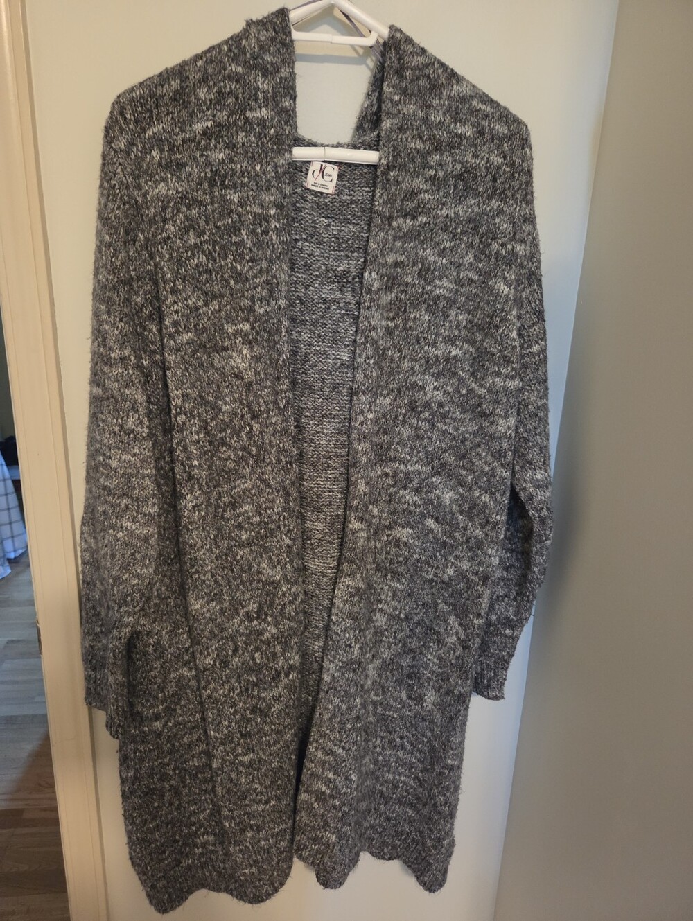 Penningtons Marled Gray and White Knit Sweater